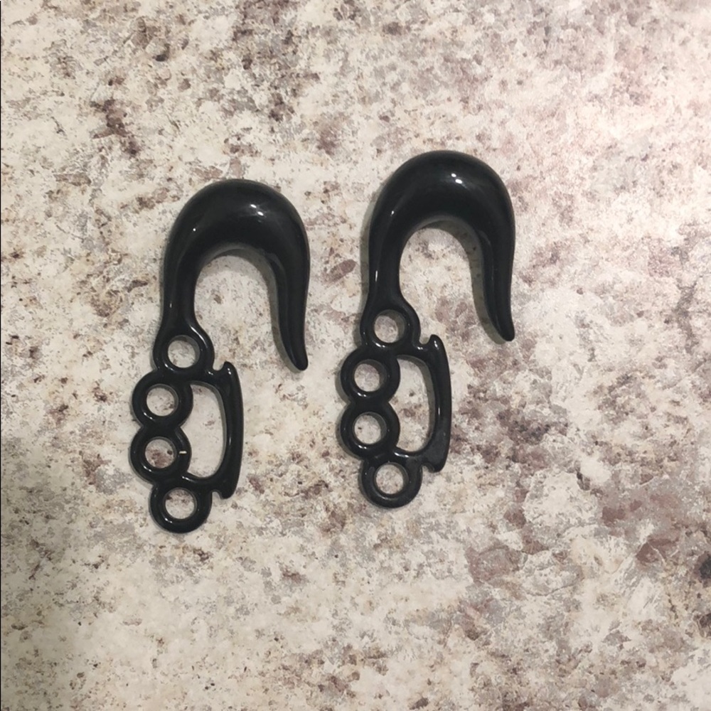 00 black gauges